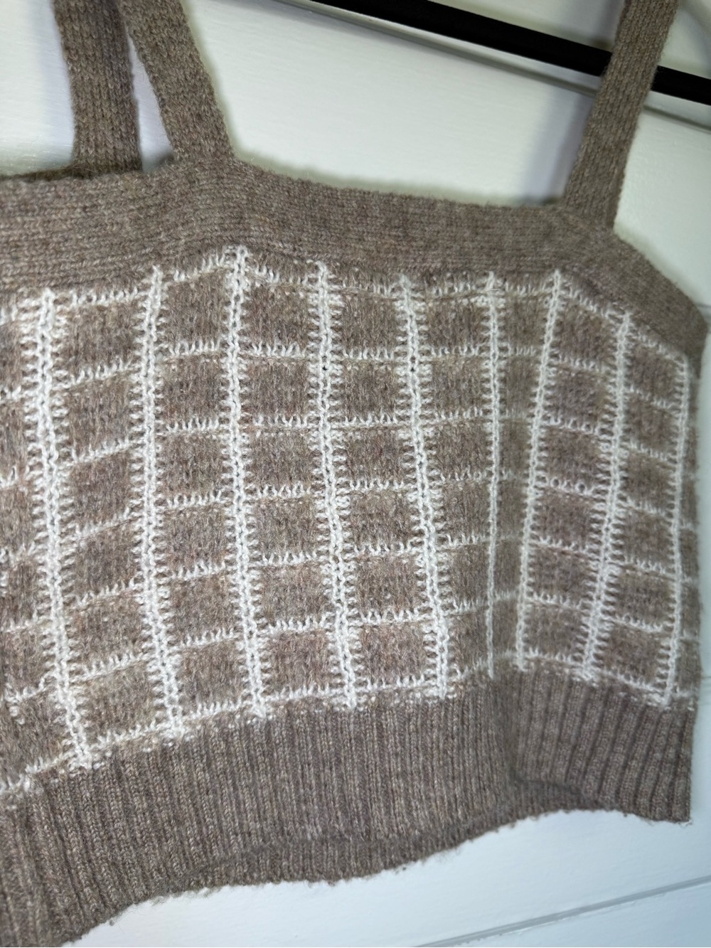 Astr Briarwood Checkered Beige Plaid Knit Sweater Crop Top Soft Fuzzy Texture S - Picture 9 of 9